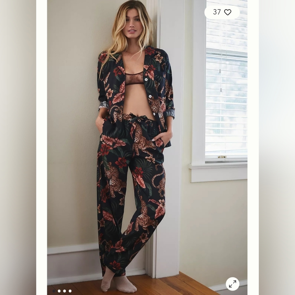 Desmond & Dempsey Soleia Leopard Print Pajama Set